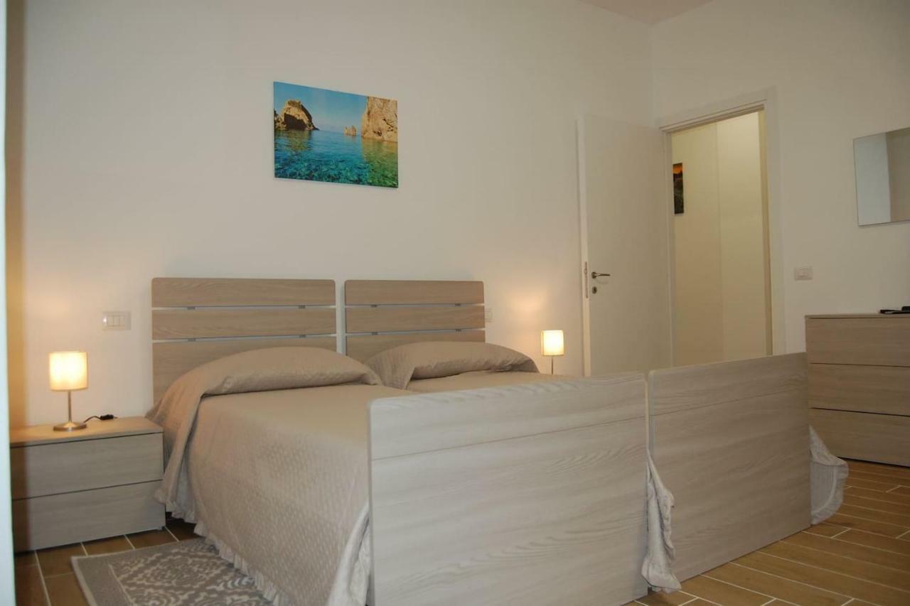 La Casa Di Nina Apartment มินตูร์โน ภายนอก รูปภาพ